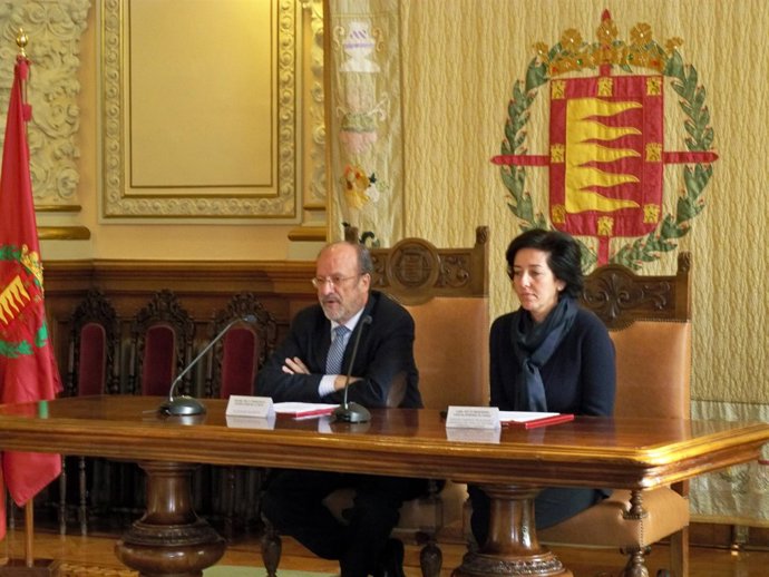 León de la Riva y Cantalapiedra en la presentación de la cabalgata