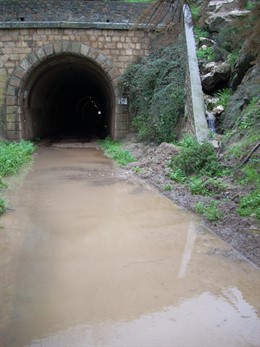 Imagen de los efectos de la lluvia en la Vía Verde de la Sierra, en Cádiz