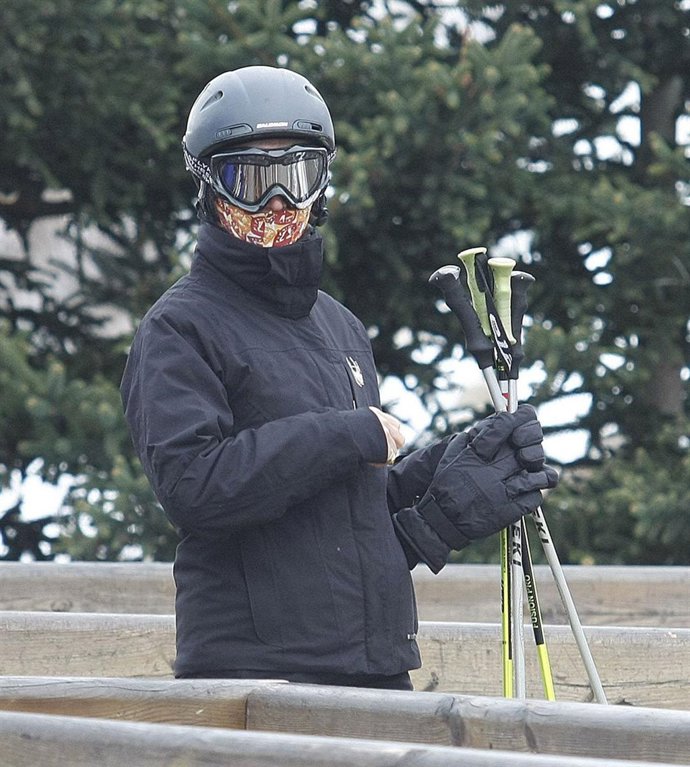 La infanta Elena esquiando en Baqueira 