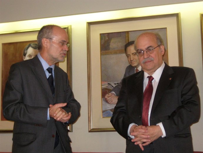 Antoni Castells cede el testigo a Andreu Mas-Colell