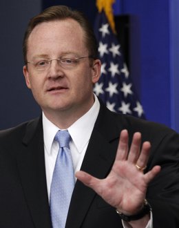 El secretario de prensa de la Casa Blanca, Robert Gibbs