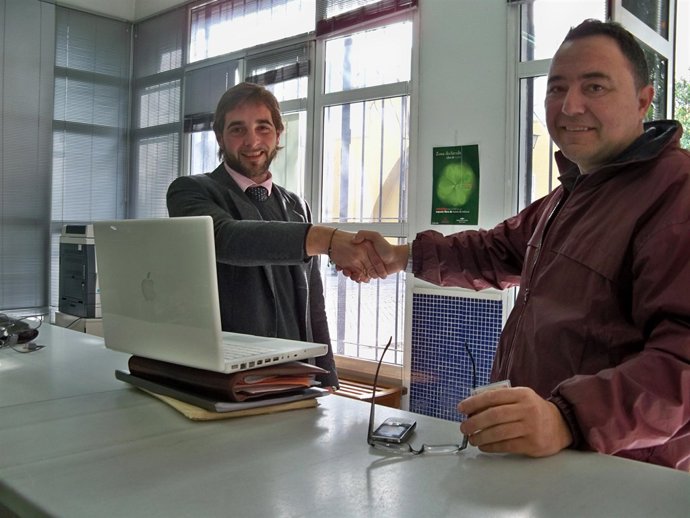 Propietario de un Mac lo recupera gracias a un hallador tras dos años en la Ofic