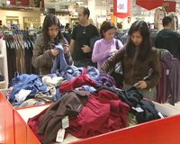 Los comerciantes de Ibiza ven "más movimiento" en el inicio de las rebajas que en la semana de Reyes