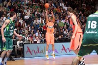 Navarro aplasta al Unicaja