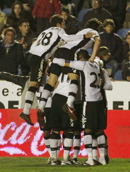 El Valencia vence al Levante