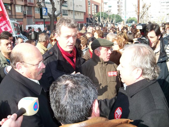 Enfrentamiento de los secretarios de UGT y CCOO con los alcaldes de Albudeite y 