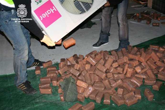 hachís escondido en aparatos de aire acondicionado