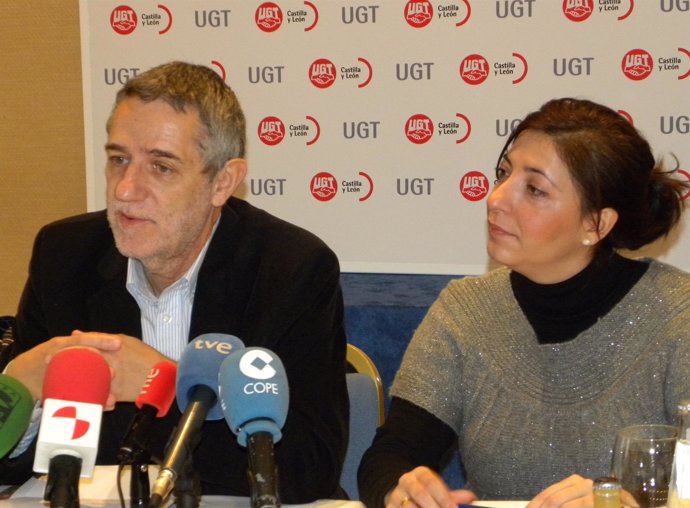 Agustín Prieto, presenta el nuevo periódico de UGT en Castilla y León