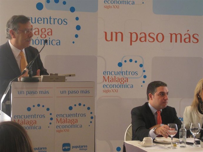 José Folgado participa en el Desayuno Económico del PP de Málaga 