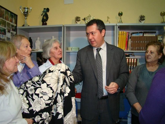 Nota Y Fotos Espadas Se Reune Con Vecinos Del Centro