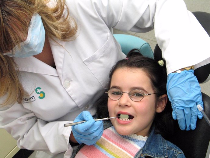 niño dentista