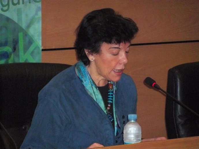 La consejera de Educación, Isabel Celaá