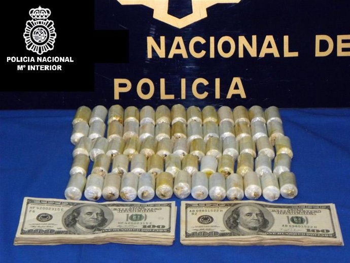 Material intervenido a la mulera en A Coruña