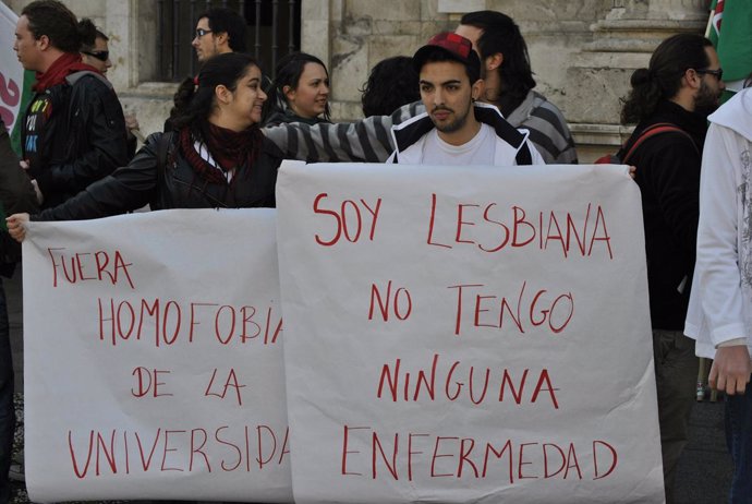 Uno de los manifestantes en la US contra la homofobia