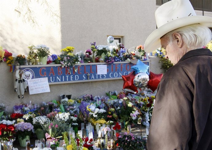 Recuerdos en memoria del tiroteo de tucson