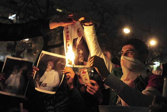 Al menos una persona ha muerto en nuevos enfrentamientos en Túnez