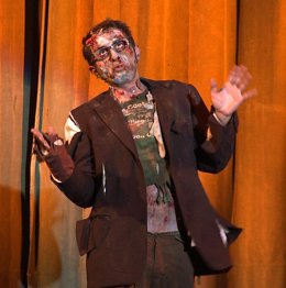 Berto hecho un zombie