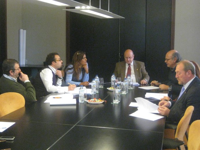 Constituido el jurado que elegirá el diseño de las casetas de artesanos en el ja