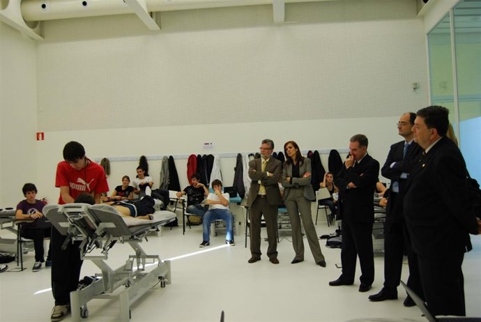 1ª Visita Del Rector Manuel López Al Campus De La Universidad San Jorge