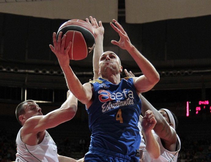 Albert Oliver, jugador del Estudiantes de Baloncesto
