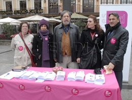 Mesa informativa UPyD Toledo