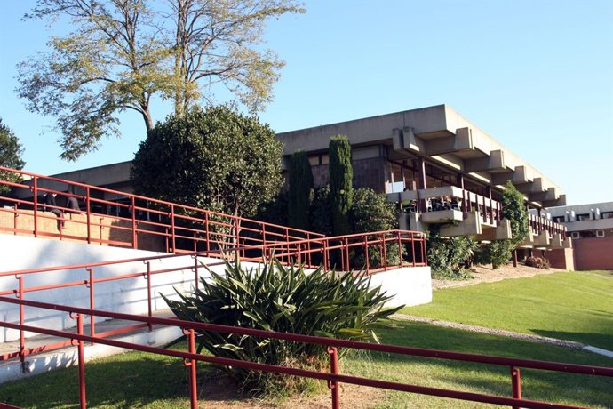 La Facultad de Economía y Empresa de la UB