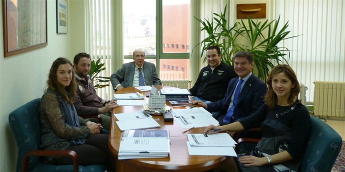 Comisión de la UC creada para idear una campaña de comunicación sobre el Estatut