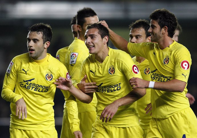 El Villarreal recupera su poderío ante Osasuna