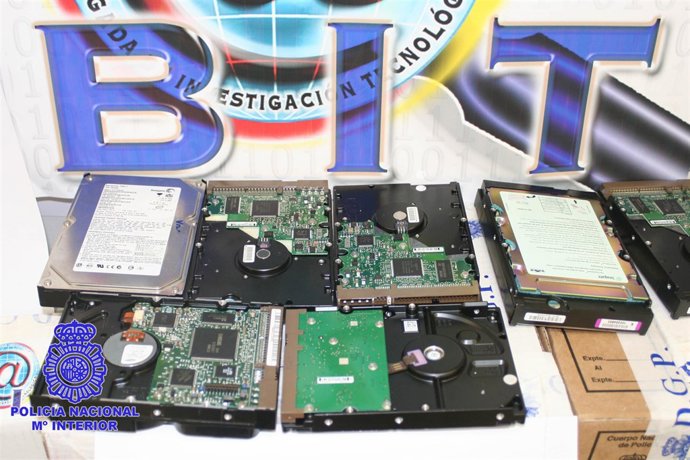 Material incautado en la operación conta la pornografía infantil