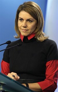 Cospedal dice que no le gusta ni le deja de gustar la integración de CCM en Cajastur porque "no ha habido opción"