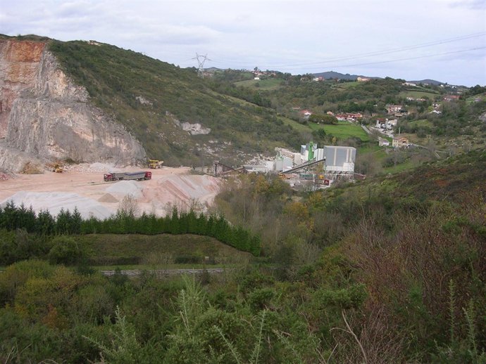 Cantera en Latores (Oviedo)