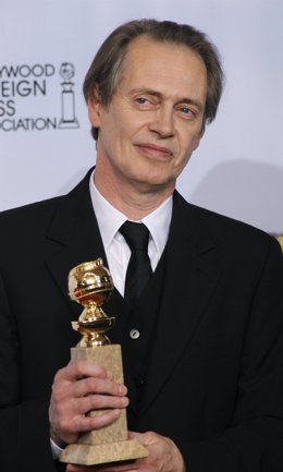 Steve Buscemi en los Globos de Oro