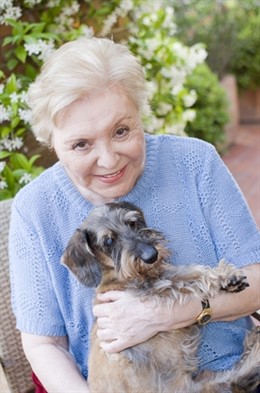 La actriz María Galiana apoya la adopción de perros