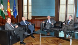 Reunión entre empresarios y Junta para tratar el desarrollo de la concertación