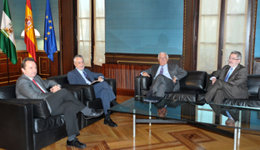 Reunión entre empresarios y Junta para tratar el desarrollo de la concertación