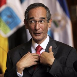 Primer plano del presidente de Guatemala Álvaro Colom