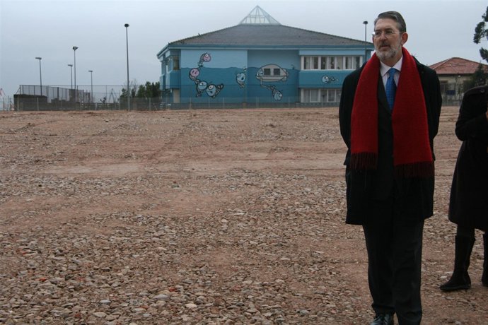 Ibáñez visita el solar de la antigua Provincial