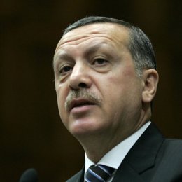 El Constitucional rechaza ilegalizar el partido de Erdogan