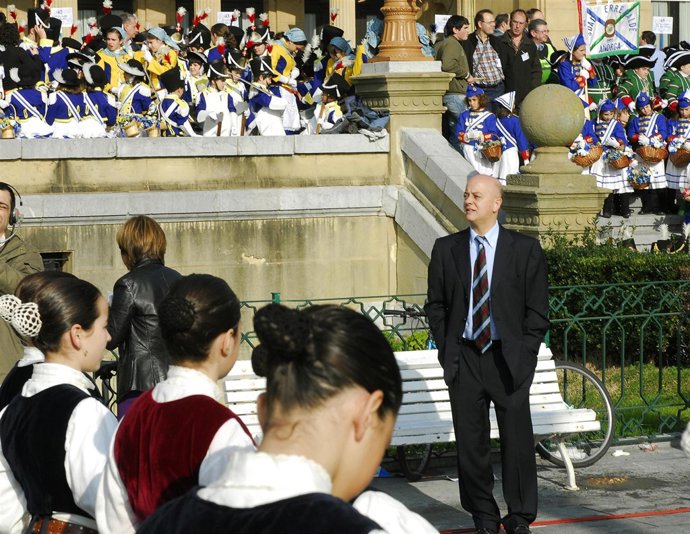 Odon Elorza y la tamborrada infantil