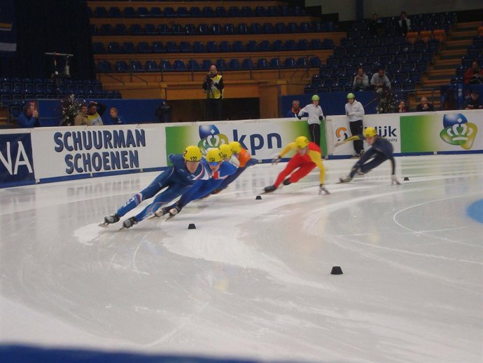 Noticias FEDH: Dos Nuevos Récords De España Cierran El Europeo De Short Track