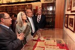 María Kodama en la Casa Azorín de Monóvar