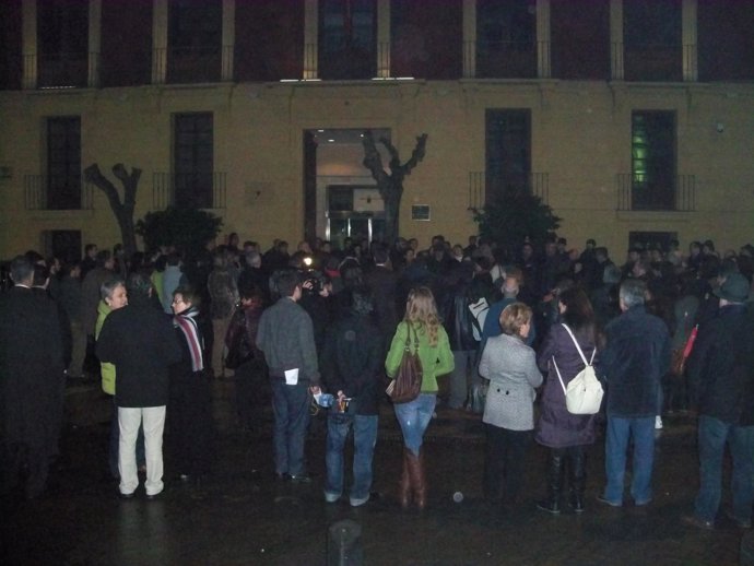 Concentración a las puertas de San Esteban