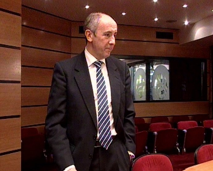 Imagenes de Josu Erkoreka (PNV) en entrevista a Europa Press