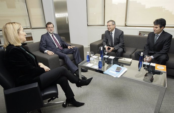 Rajoy se reune con Farmaindustria