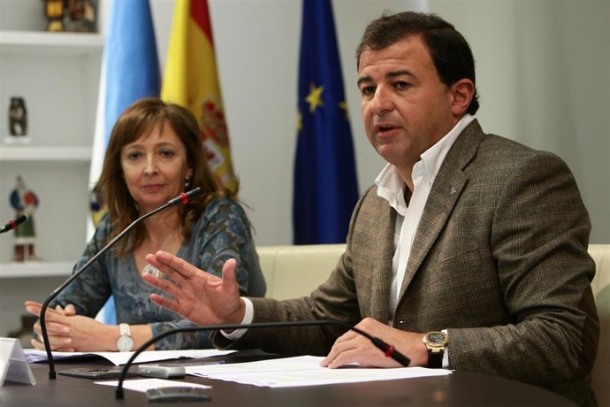 javier guerra presenta en rolda de prensa os datos relacionados co plan de choqu