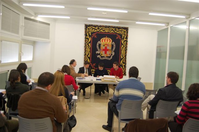 Momento de la apertura de plicas para la obra