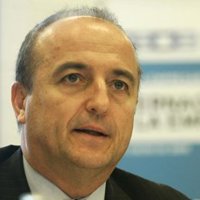 Sebastián: España no puede renunciar al sector del automóvil