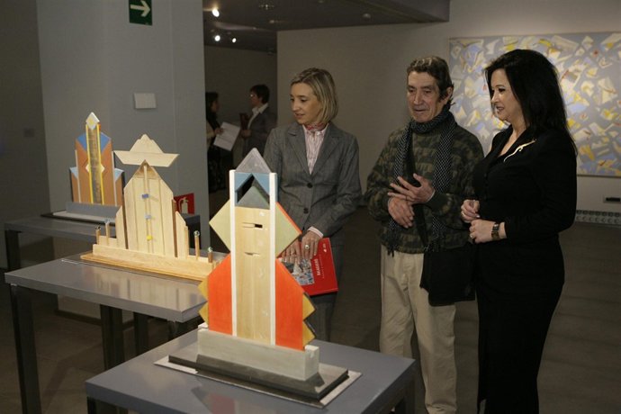 El artista José Luis Balagueró visita su exposición en el Museo Ibercaja Camón A
