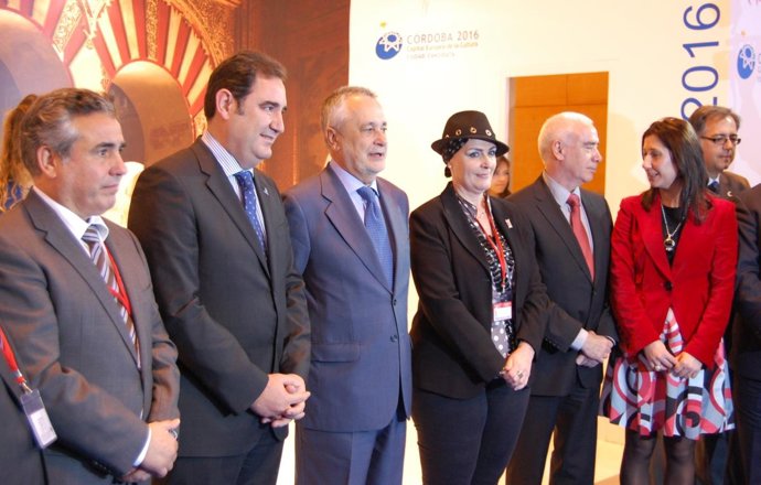 FOTOGRAFÍAS. LA COMUNIDAD TURÍSTICA, SIERRA NEVADA Y LOS GRANDES EVENTOS CULTURA