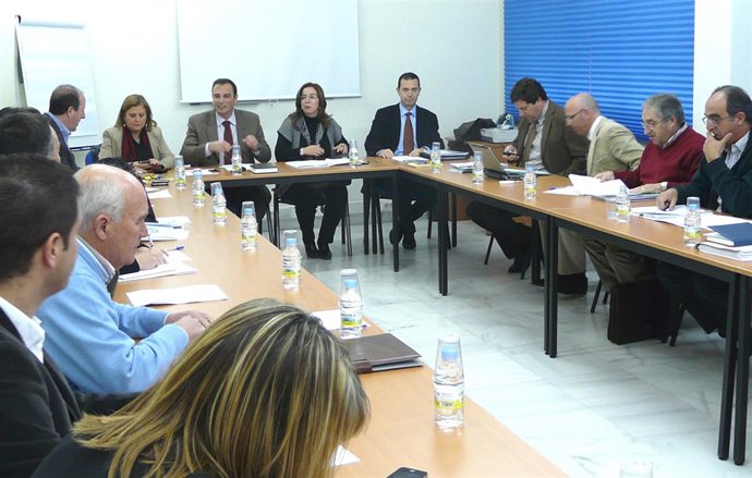 La Junta Fortalece La Cooperación Con Ayuntamiento Y Empresarios De Macael Dentr